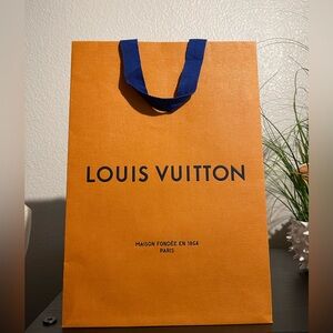 Medium Size Louis Vuitton Shopping Bag